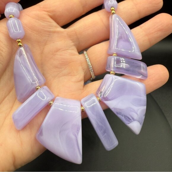 Vintage Lilac Purple Lucite Geometric Abstract Chunky Necklace - Picture 5 of 15